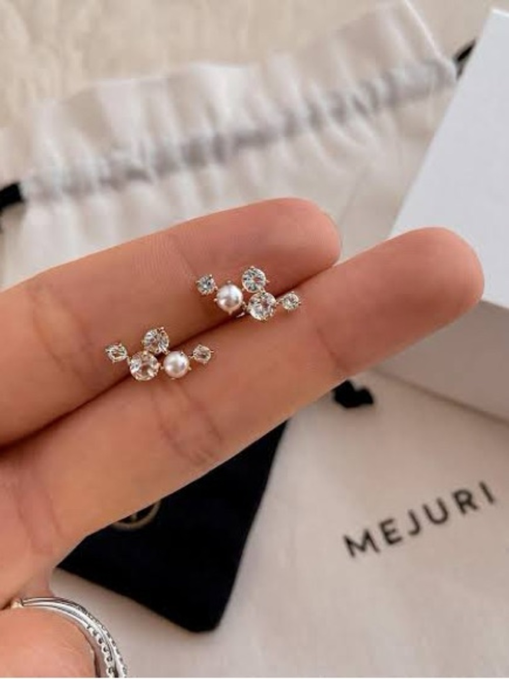 Mejuri Organic Pearl Topaz Climber Stud